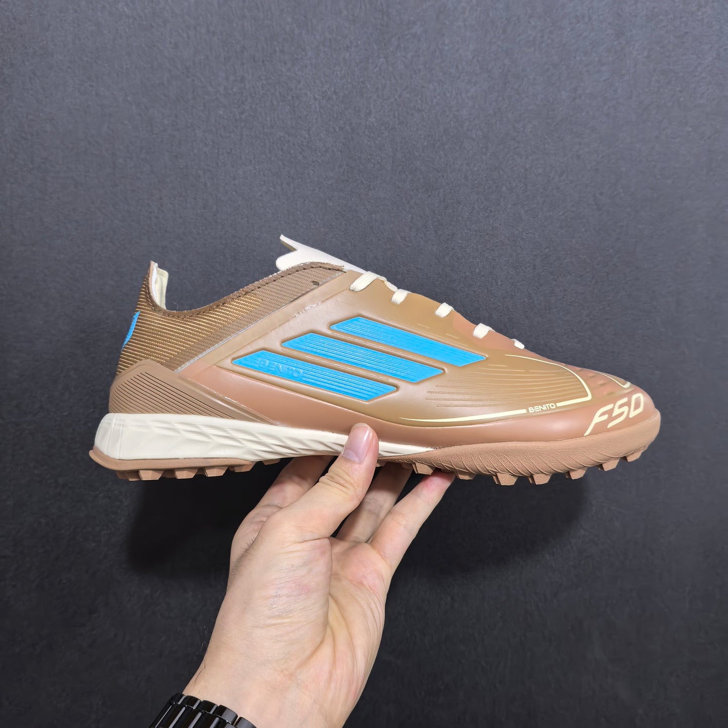 F50 Messi X Bad Bunny Indoor