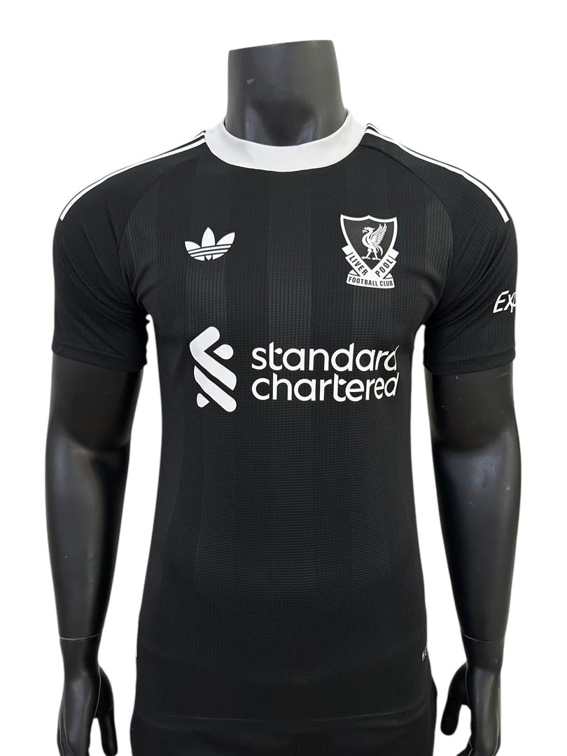 Liverpool 2025/2026 Goalkeeper Third Kid Player Issue
