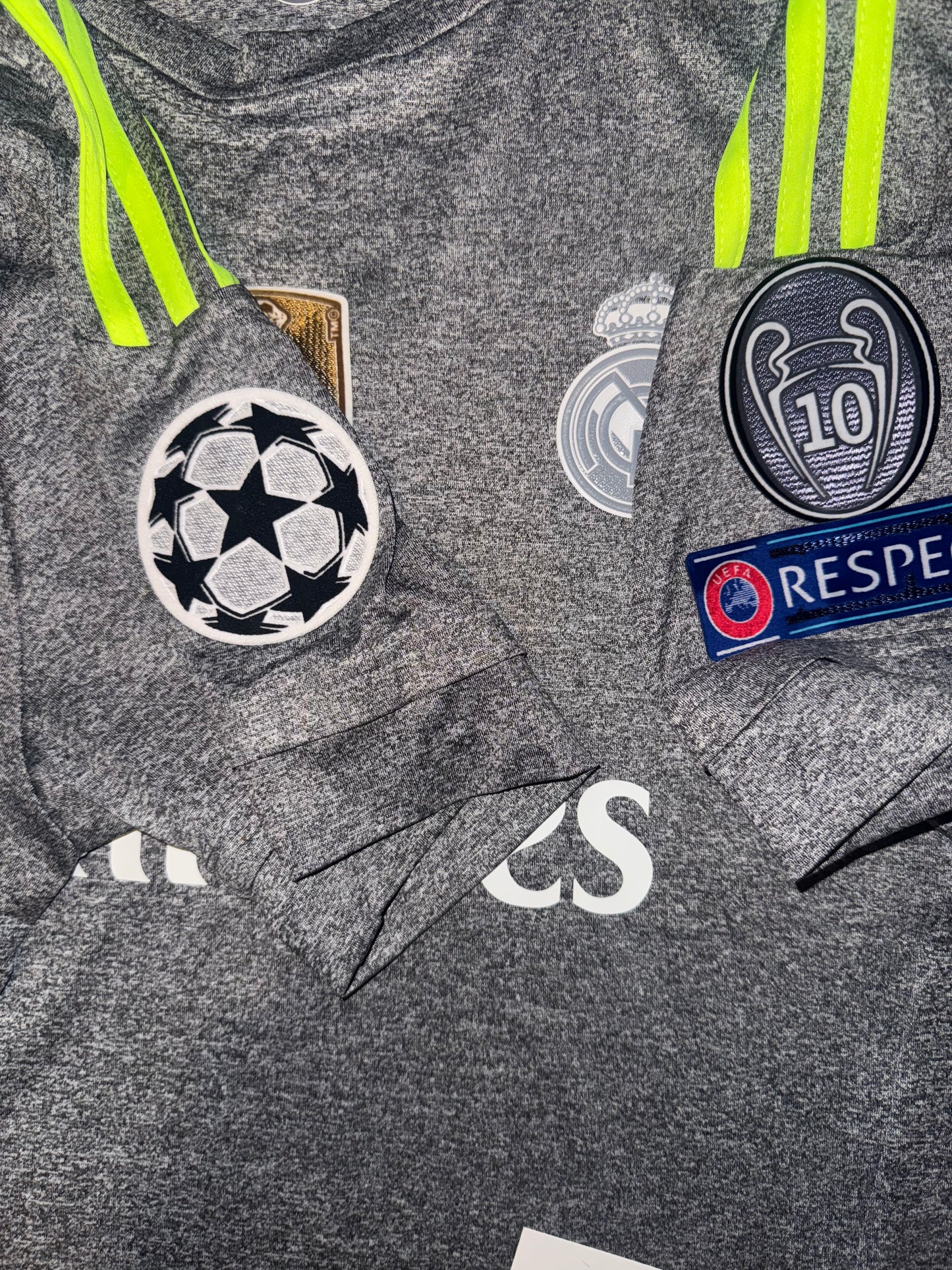 Real Madrid 2015/2016 Away Retro