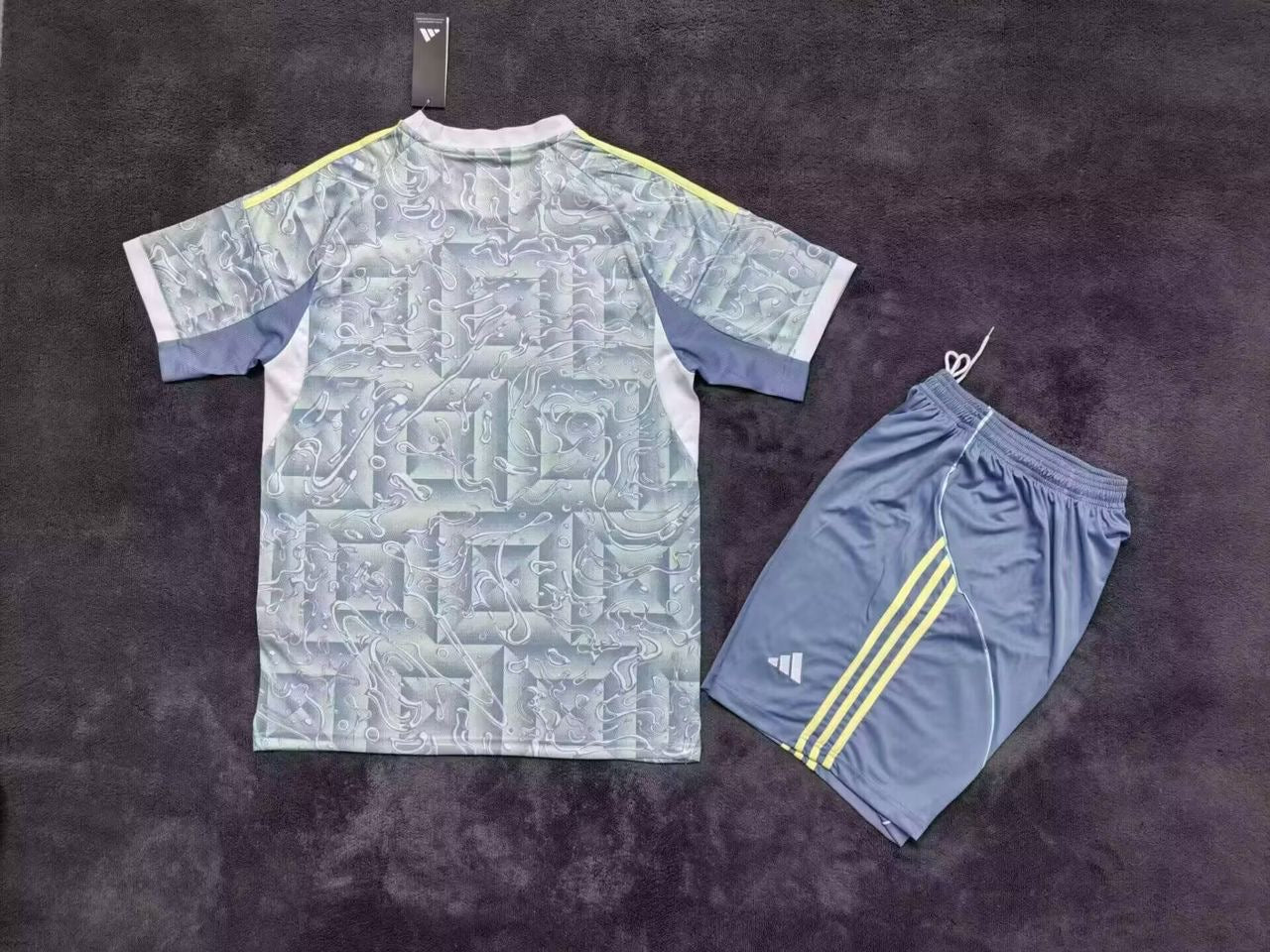 Juventus 2025/2026 Away Kids