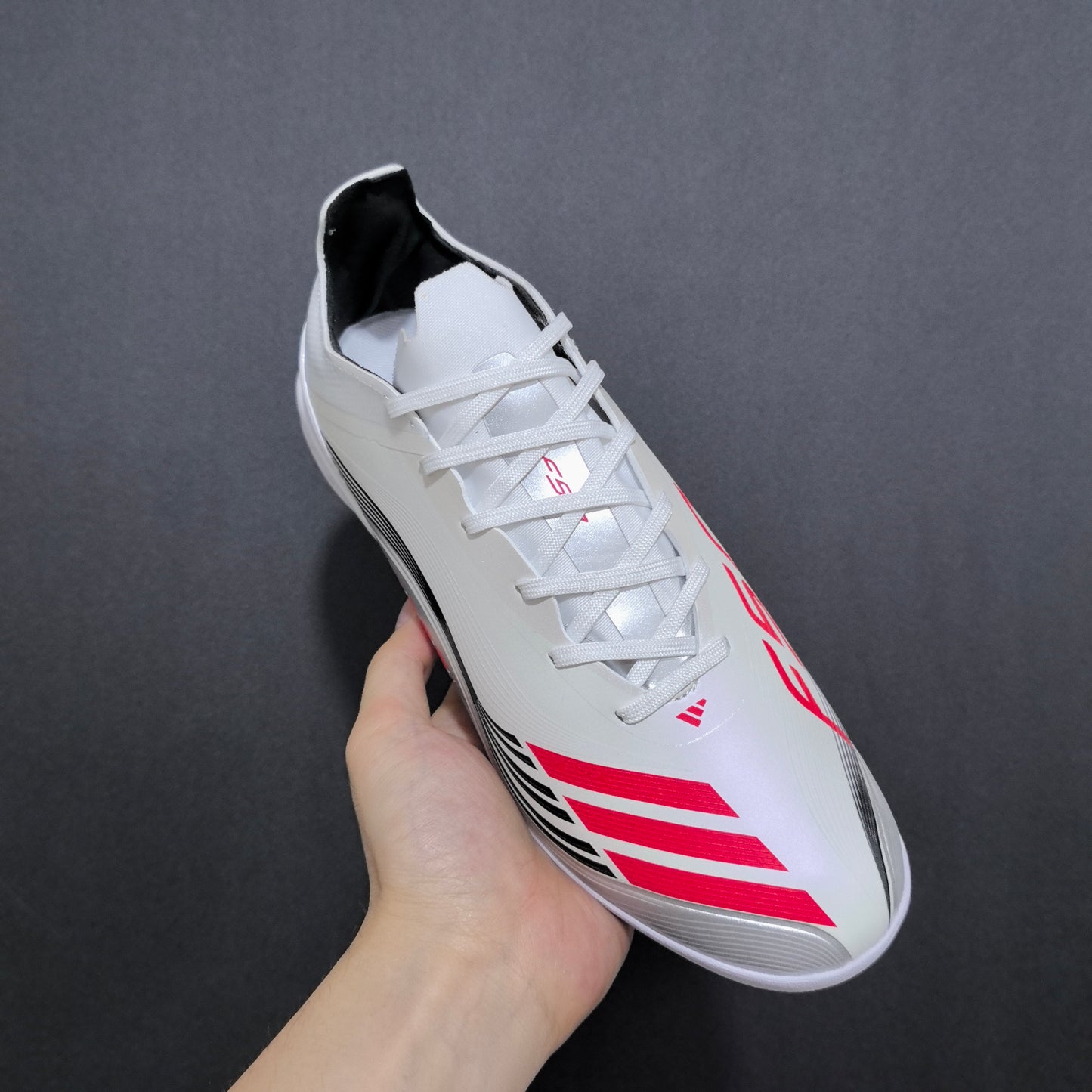 F50 Laceless Elite “Tunit” Indoor
