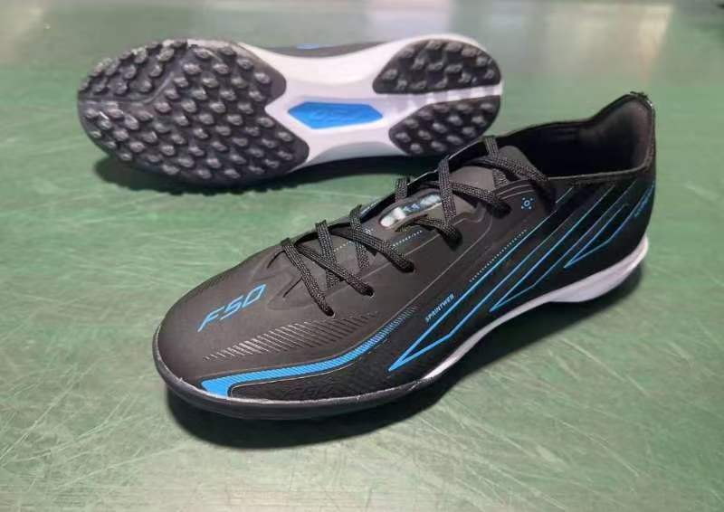 F50 Elite Laces Hyperfast “Black Pack” Indoor