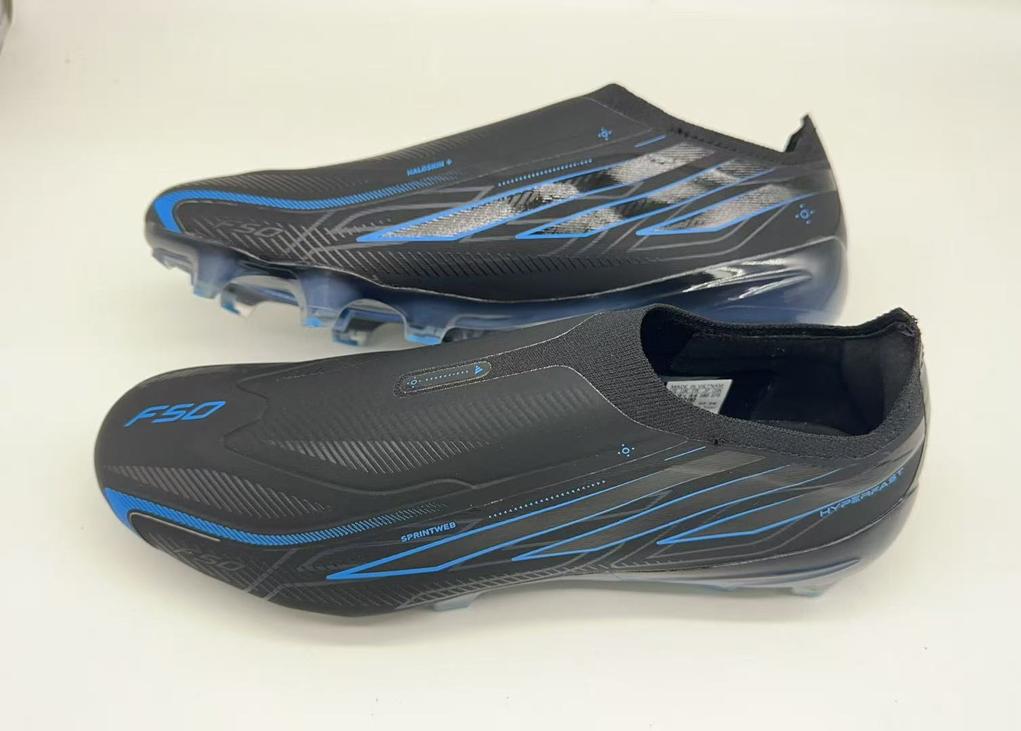 F50 Elite Laceless Hyperfast “Black Pack”