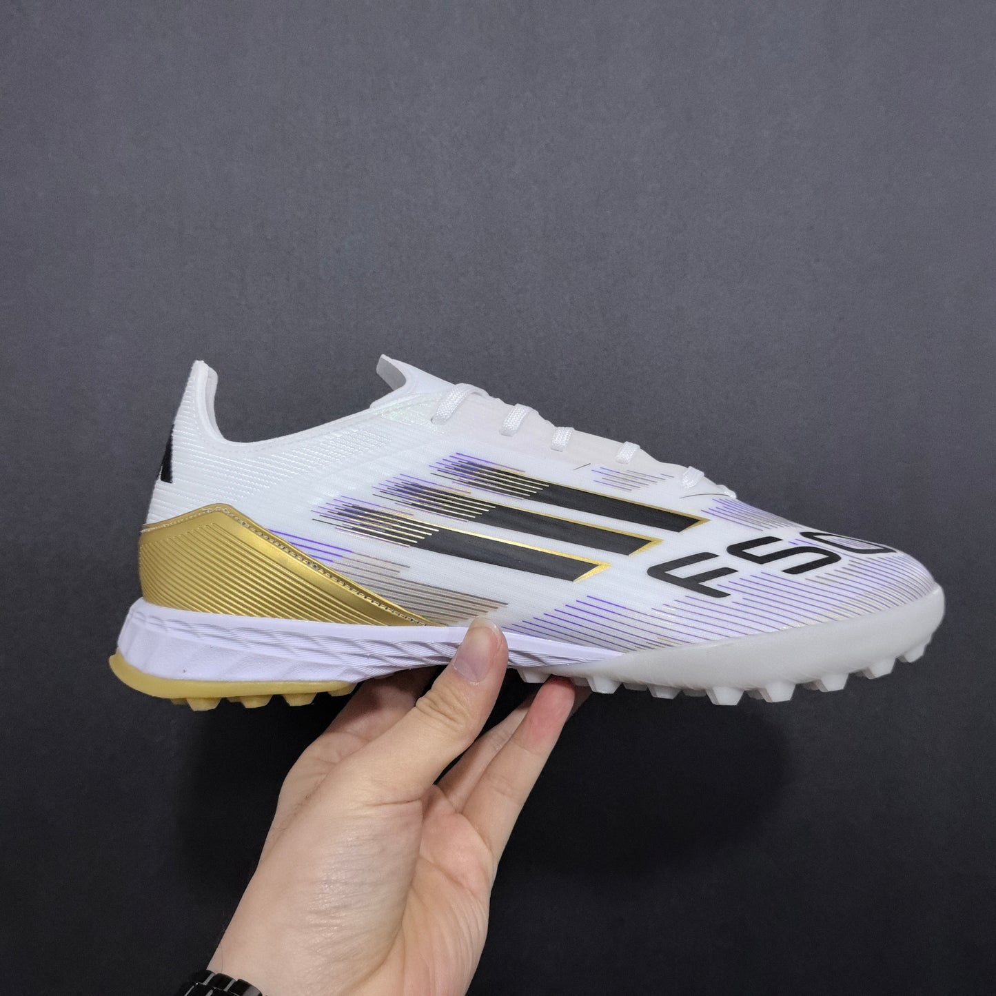 F50 Elite Laces “Road to Glory” Indoor