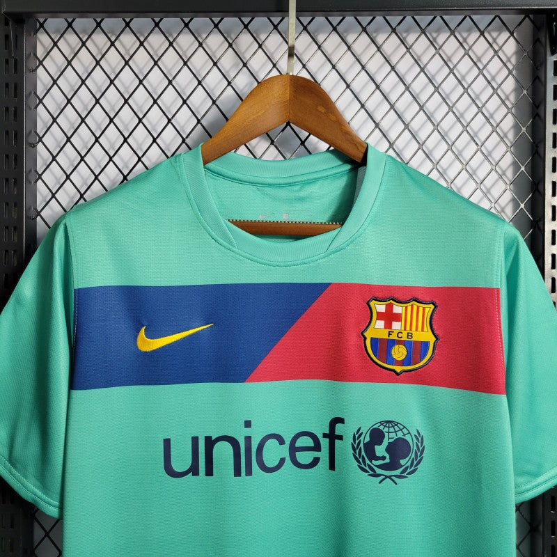 Barcelona 10/11 Away Retro