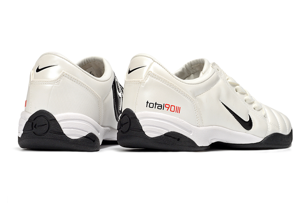 Total 90 IC “Cream / Black”