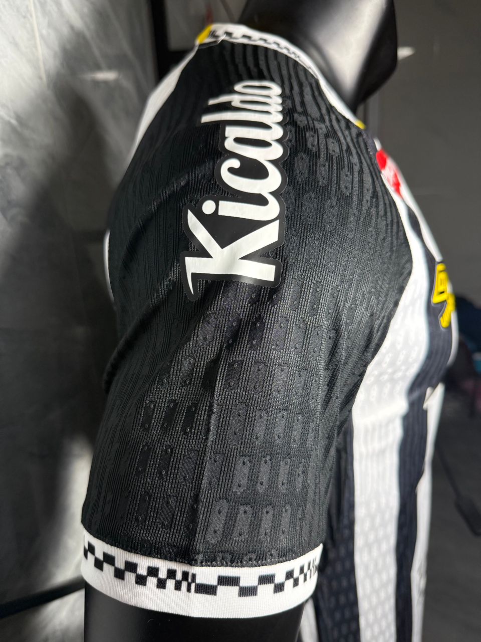 Santos 2025 Home Player Issue