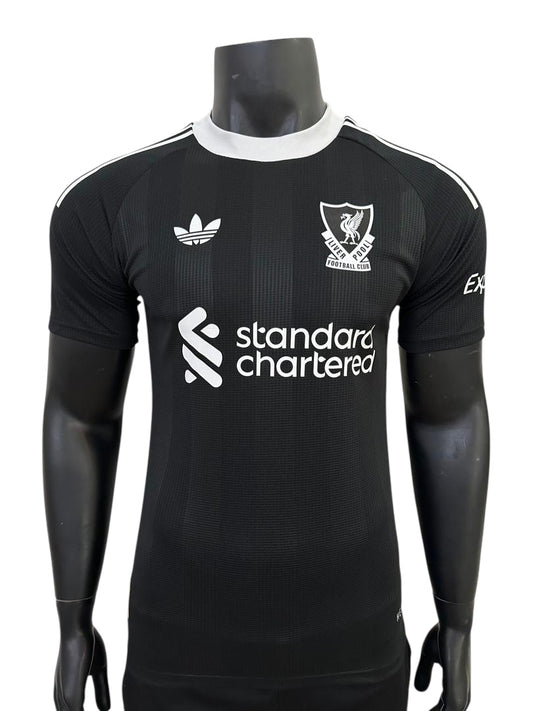Liverpool 2025/2026 Goalkeeper Third Kid Player Issue