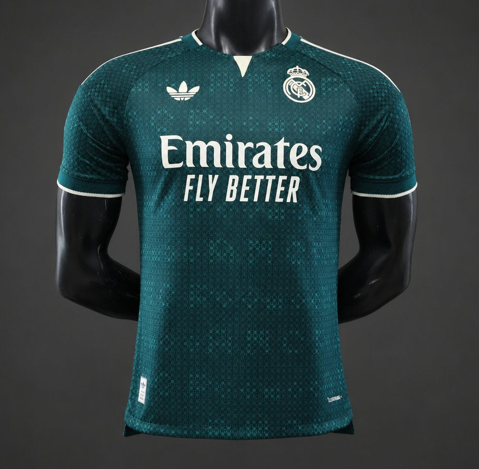 Real Madrid 2026/2027 Away Player Issue