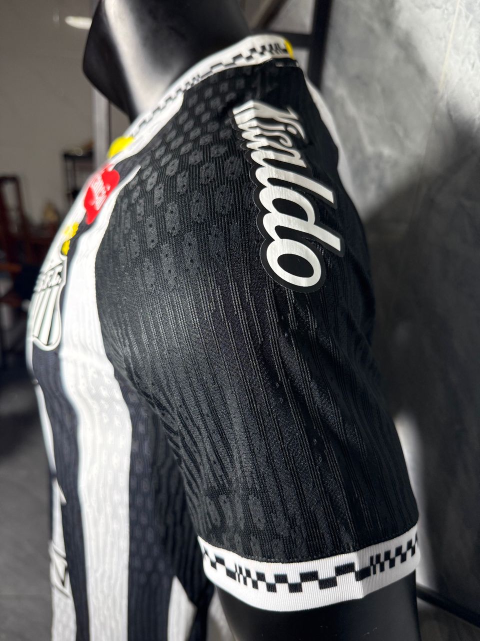 Santos 2025 Home Player Issue