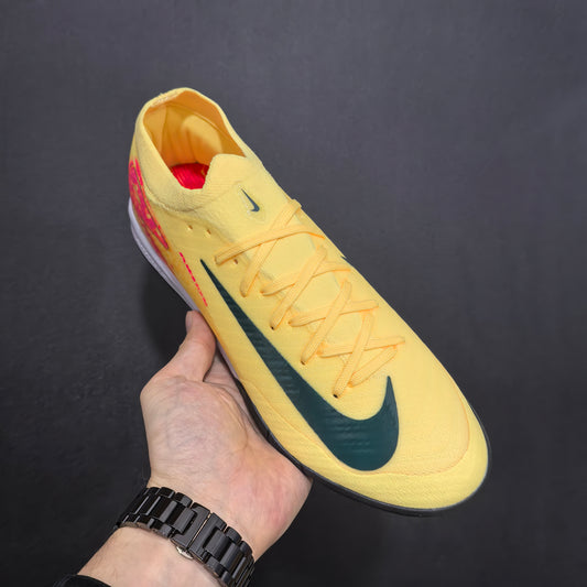 Mercurial Vapor 16 “Kylian Mbappé” Indoor