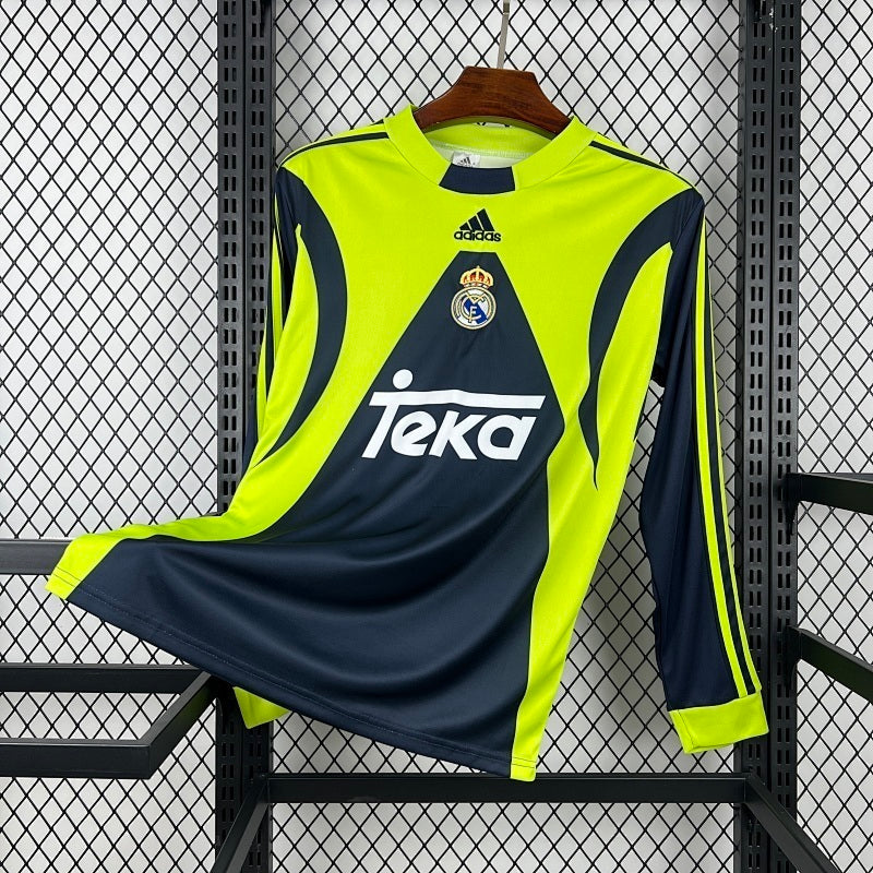 Real Madrid 99/00 Goalkeeper Retro