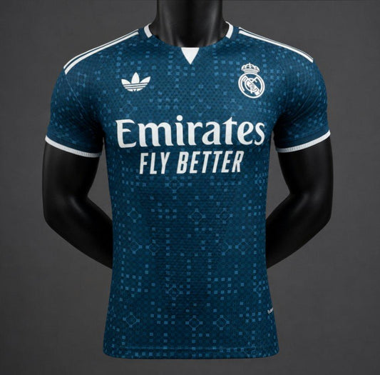 Real Madrid 2026/2027 Away Player Issue