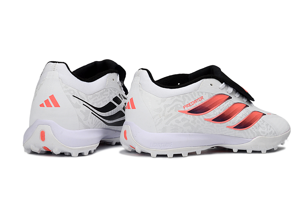 Predator Elite 26 TG “Cloud White” Indoor