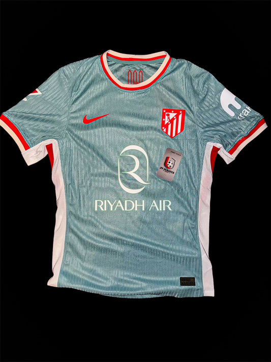 Atletico Madrid Away Player Issue