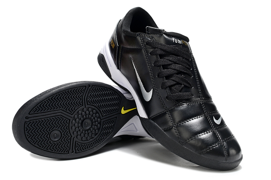 Total 90 IC Black / White