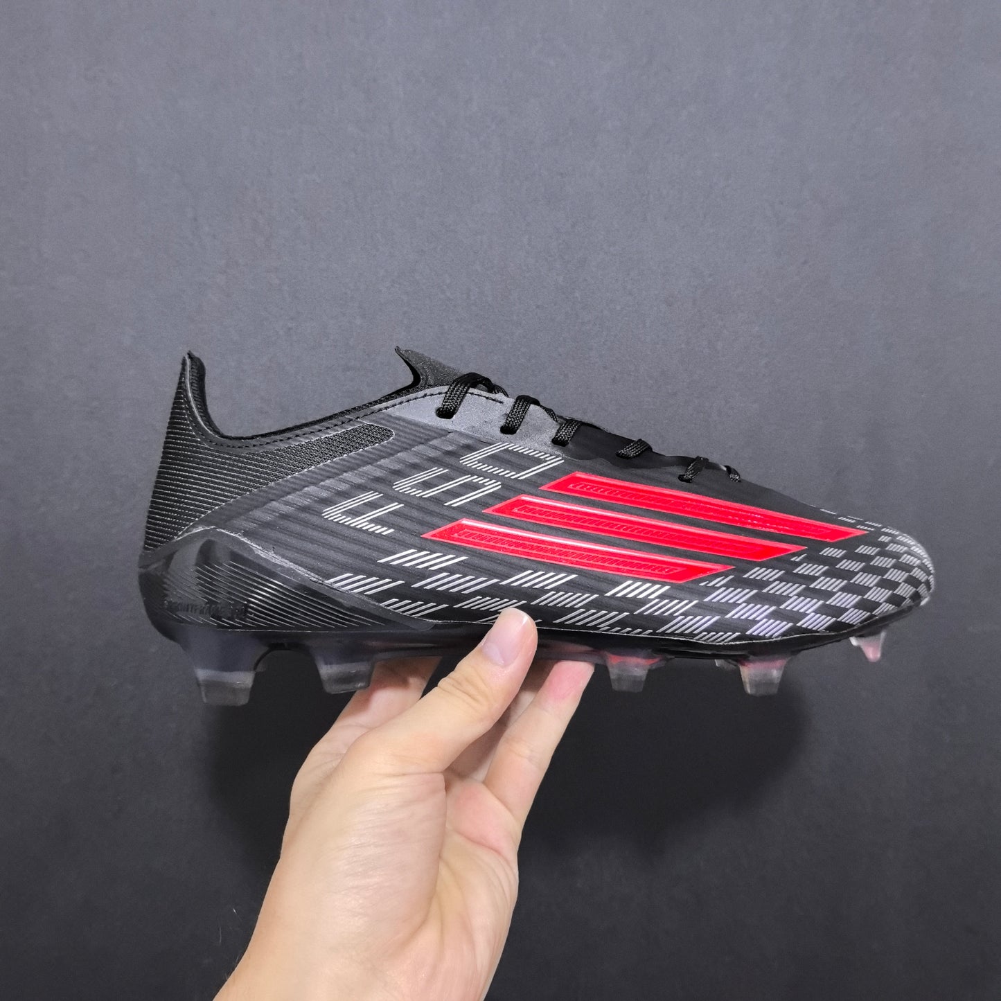 F50 Laceless “Immortal DNA”