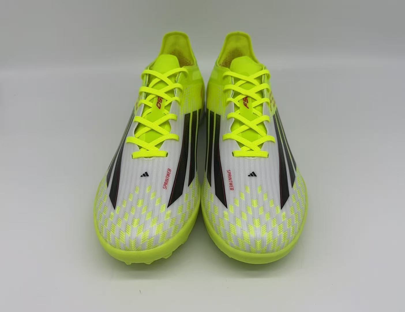 F50 Elite Laces “Unlocked” Indoor