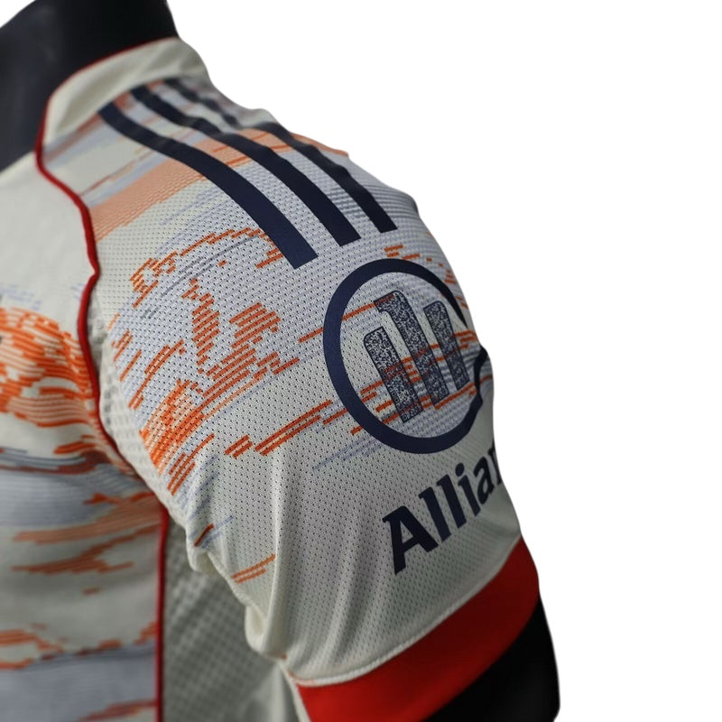 Bayern Munich 2025/2026 Away Player Issue