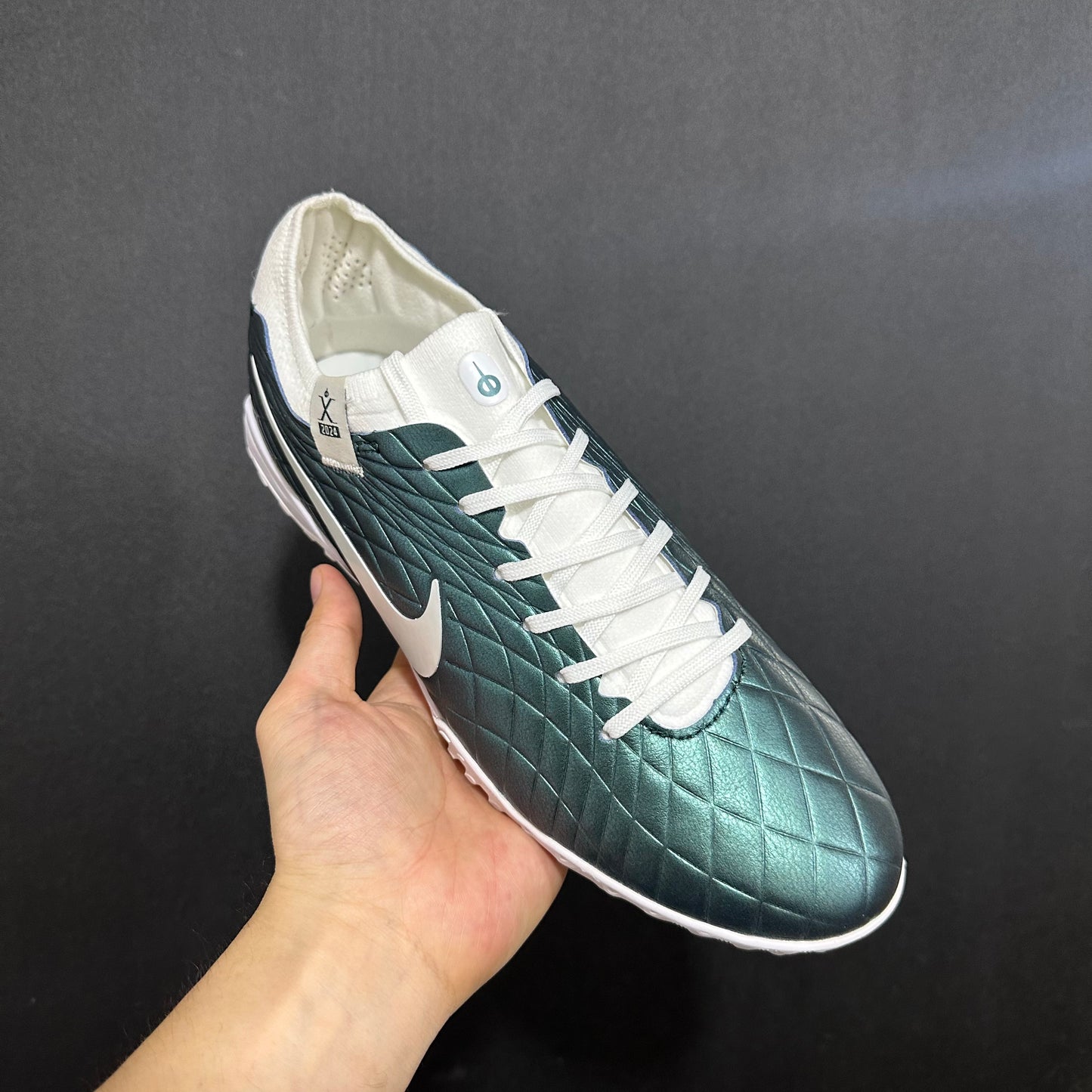 Tiempo Legend 10 Elite “30 Year Anniversary” Indoor