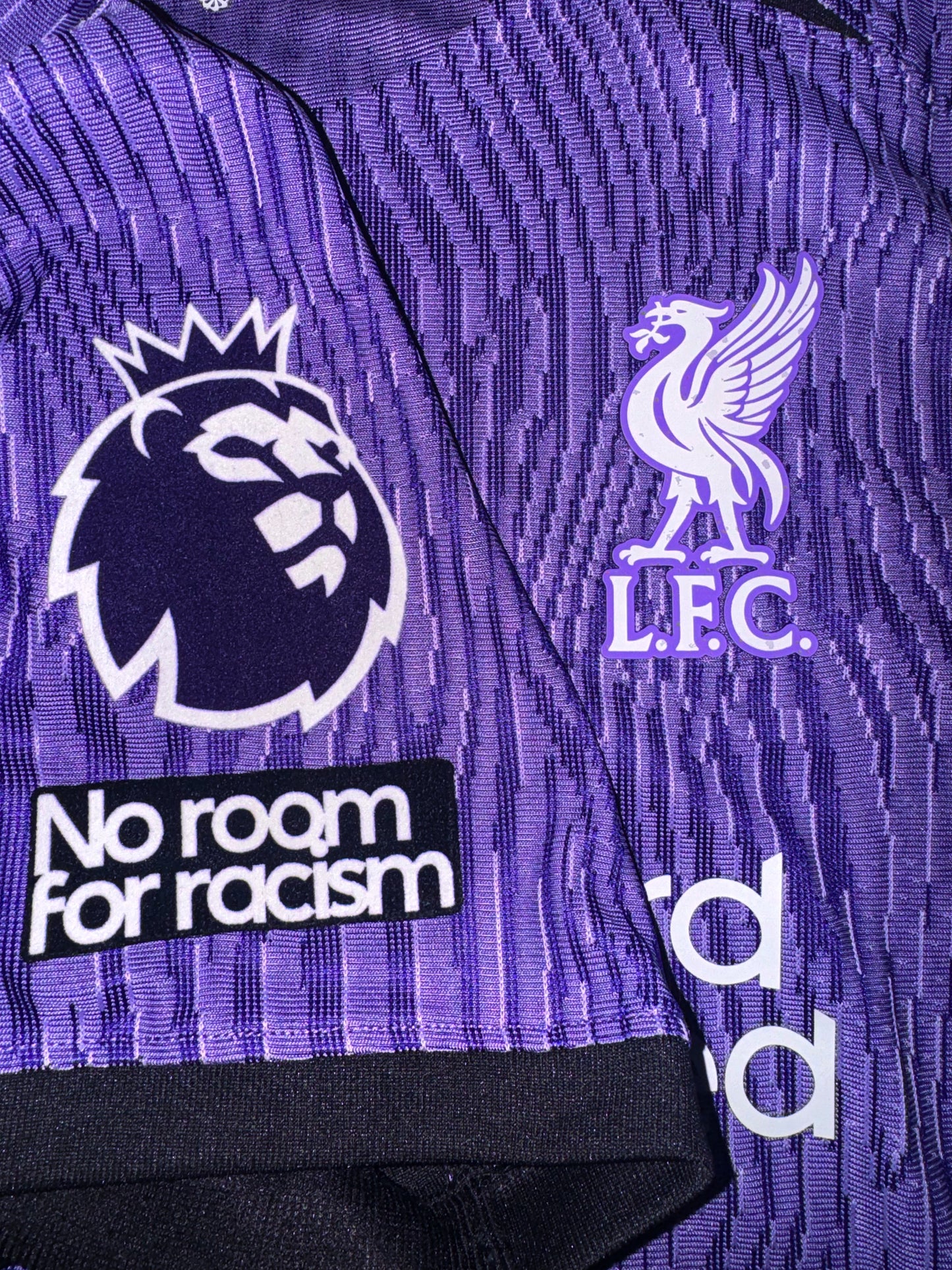 Liverpool 23/24 Away Player Issue