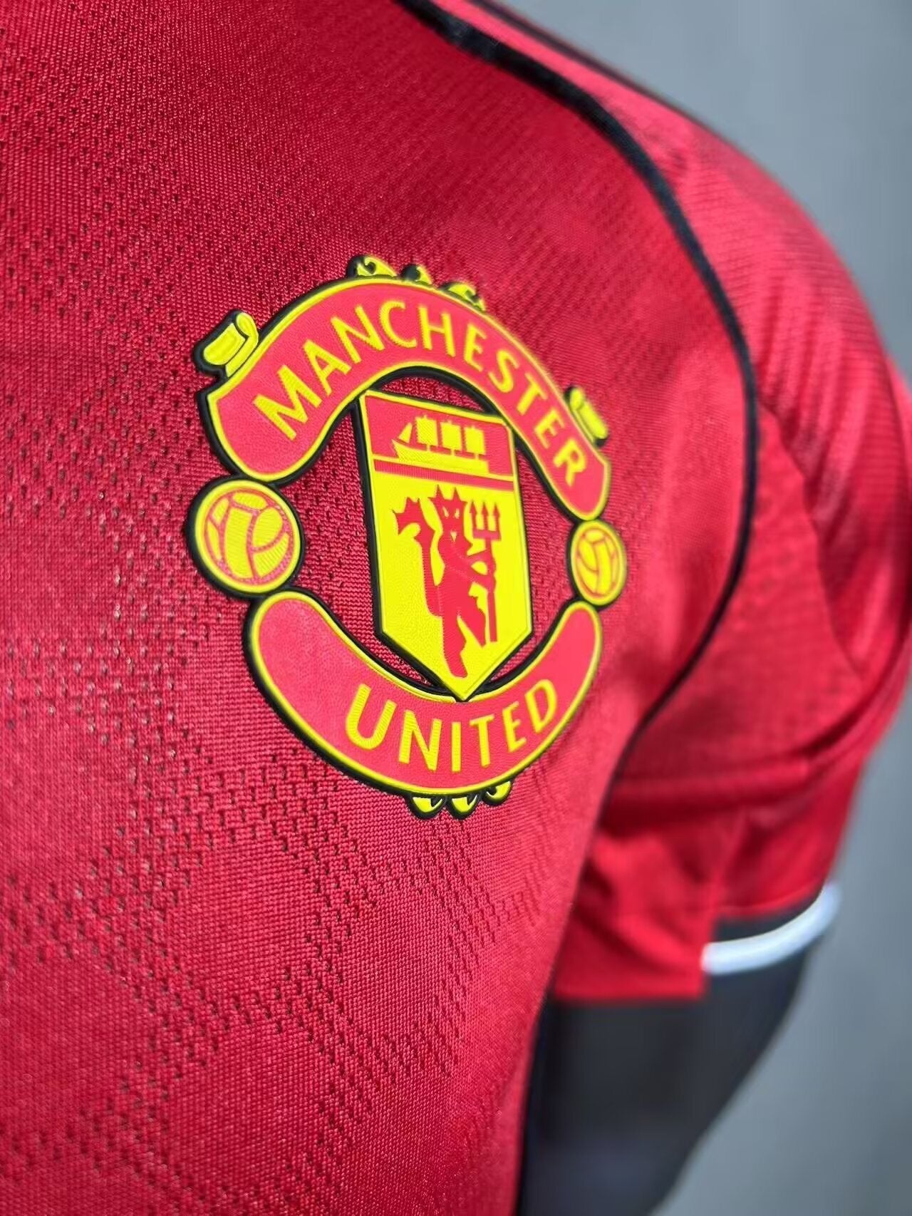Manchester United Home 2025/2026 Player Issue