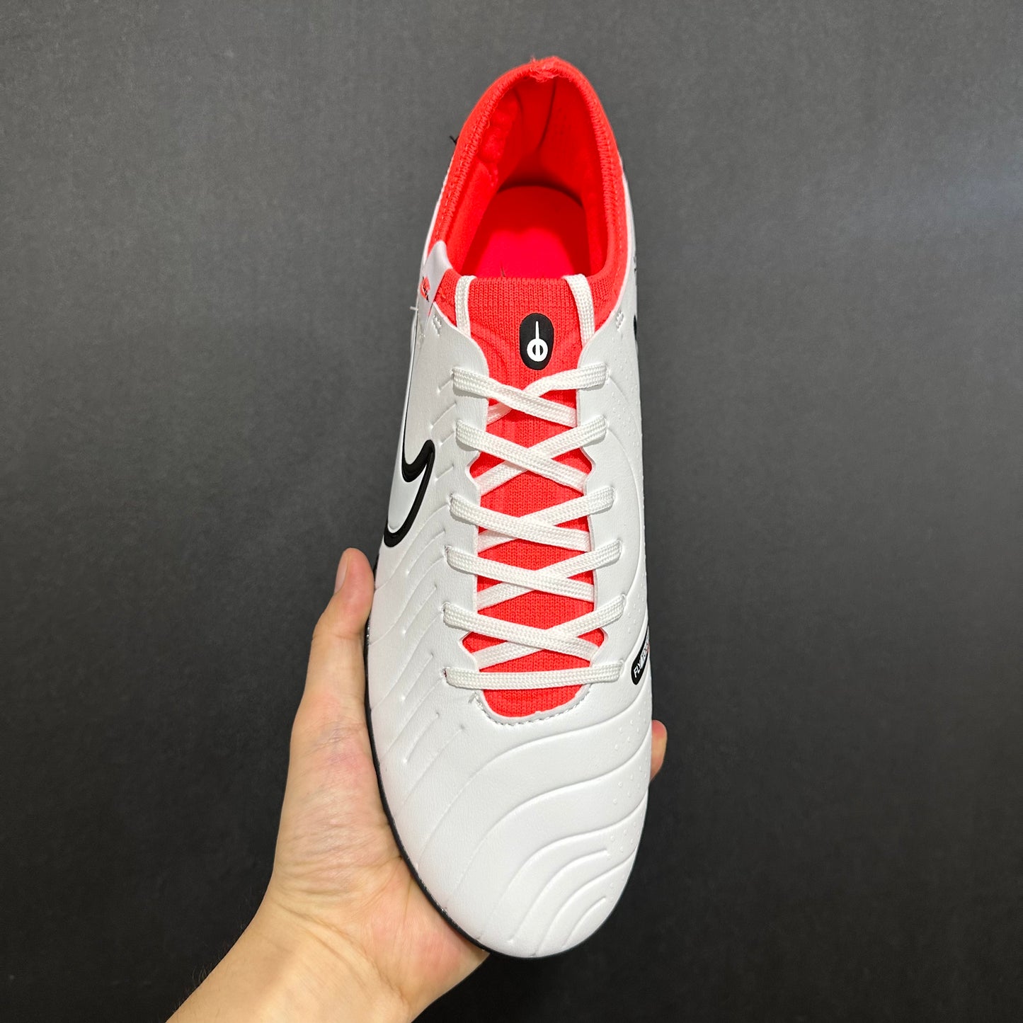 Tiempo Legend 10 “Ready Pack” Indoor